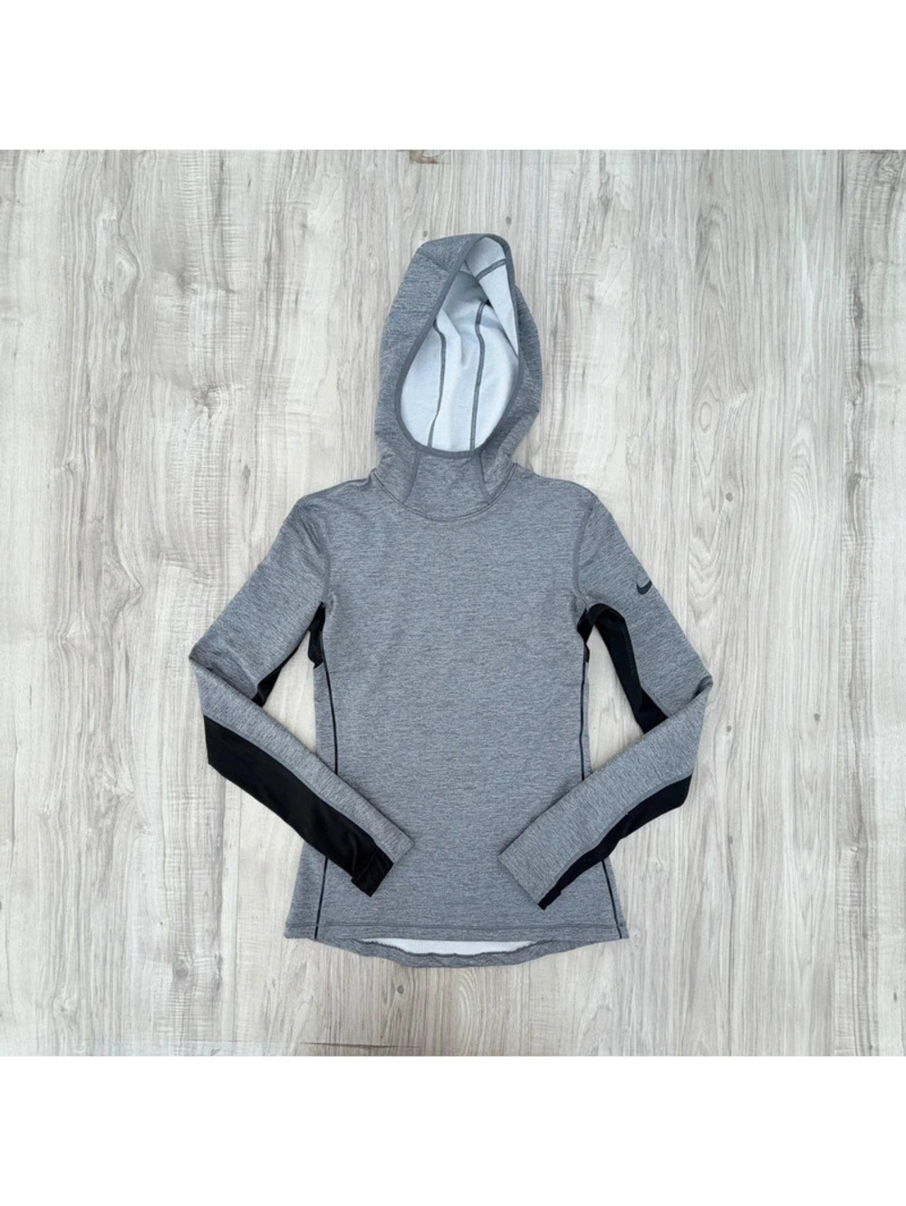 Nike Hooded Trail Running Mid-Layer Top - Women's